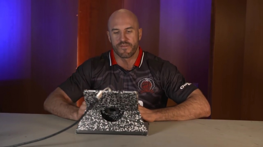 CESARO_s_FREEZE_CARD_DECK_in_FULL_EFFECT____-_Clash_With_Cesaro_mp40015.jpg