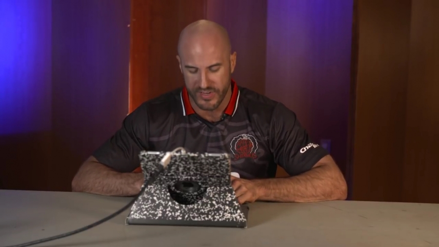 CESARO_s_FREEZE_CARD_DECK_in_FULL_EFFECT____-_Clash_With_Cesaro_mp40018.jpg