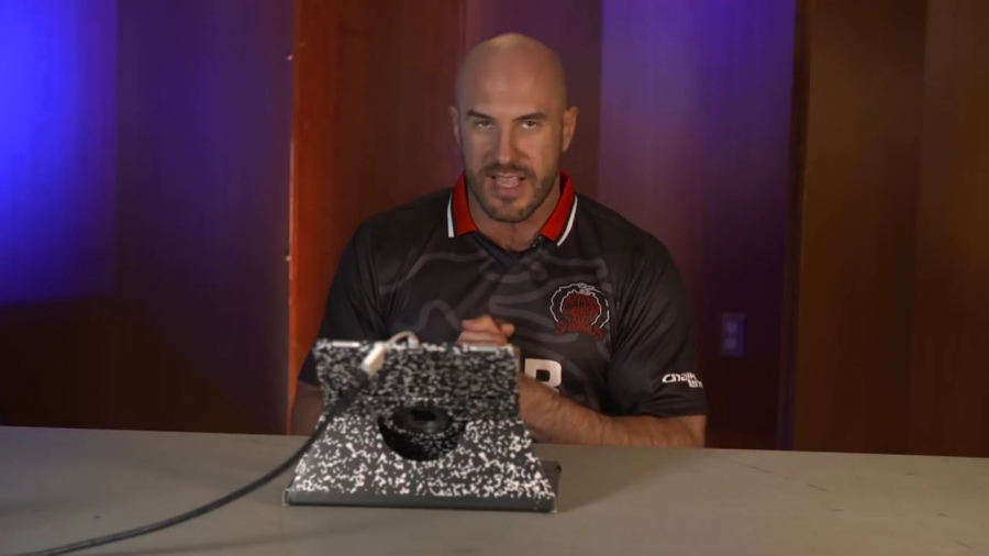 CESARO_s_FREEZE_CARD_DECK_in_FULL_EFFECT____-_Clash_With_Cesaro_mp40031.jpg