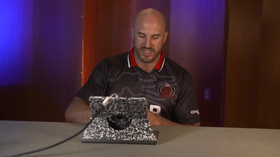 CESARO_s_FREEZE_CARD_DECK_in_FULL_EFFECT____-_Clash_With_Cesaro_mp40051.jpg