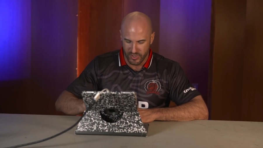 CESARO_s_FREEZE_CARD_DECK_in_FULL_EFFECT____-_Clash_With_Cesaro_mp40394.jpg