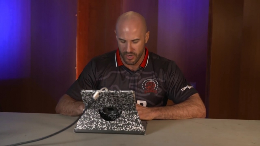 CESARO_s_FREEZE_CARD_DECK_in_FULL_EFFECT____-_Clash_With_Cesaro_mp40395.jpg
