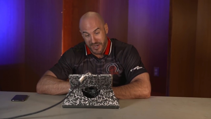 CESARO_s_FREEZE_CARD_DECK_in_FULL_EFFECT____-_Clash_With_Cesaro_mp40605.jpg