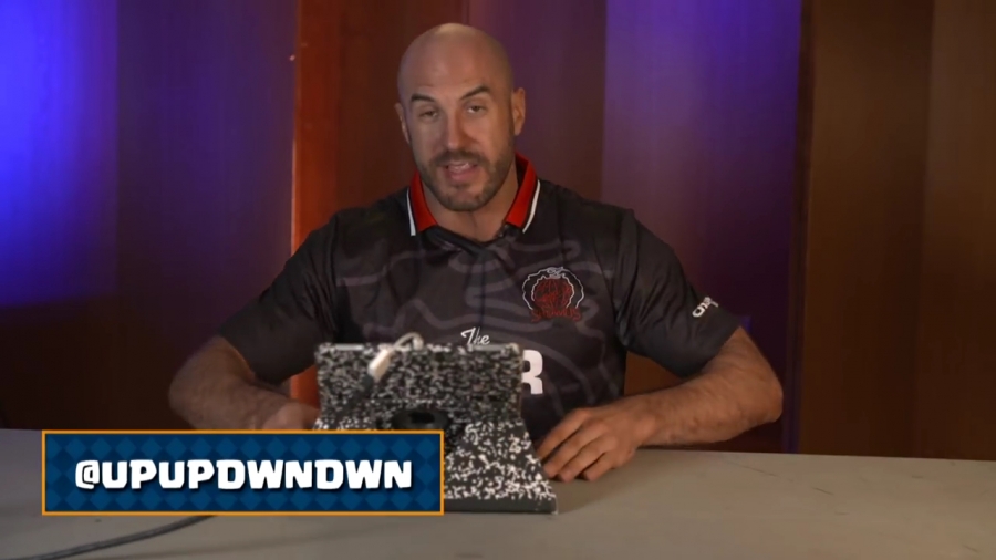 CESARO_s_FREEZE_CARD_DECK_in_FULL_EFFECT____-_Clash_With_Cesaro_mp40824.jpg