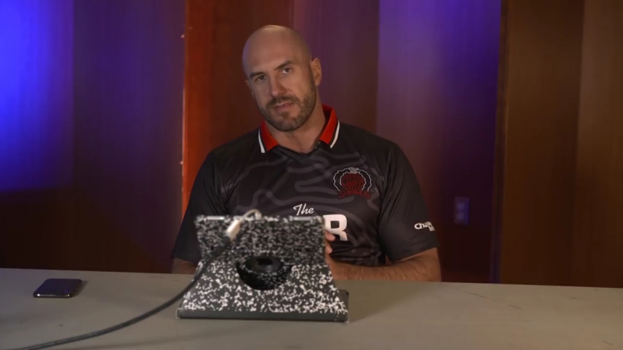 CESARO_s_FREEZE_CARD_DECK_in_FULL_EFFECT____-_Clash_With_Cesaro_mp40841.jpg