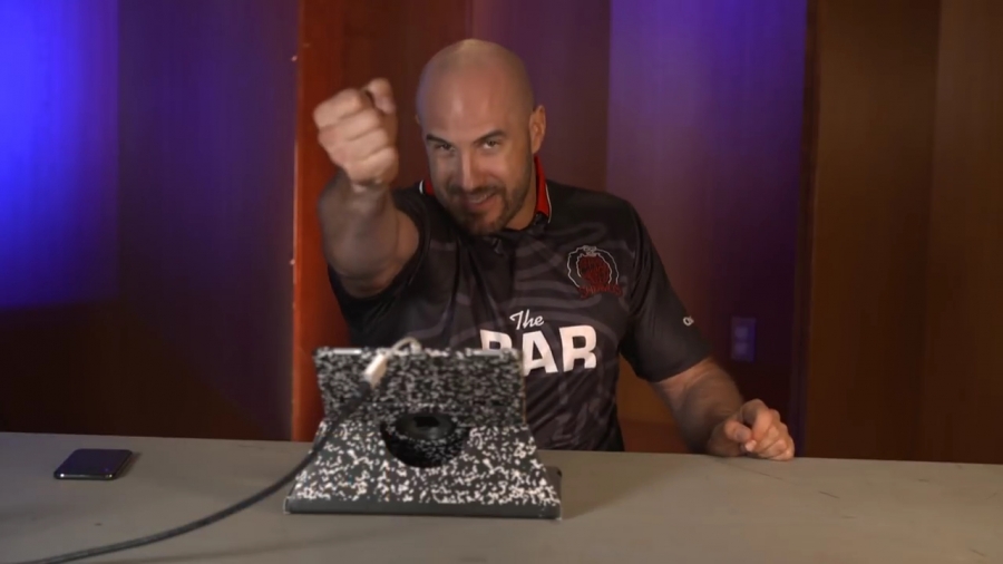 CESARO_s_FREEZE_CARD_DECK_in_FULL_EFFECT____-_Clash_With_Cesaro_mp40847.jpg