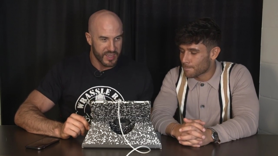 NOAM_DAR_learns_from_MASTER_CESARO__-_Clash_with_Cesaro_mp40047.jpg