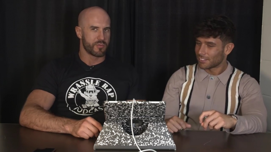 NOAM_DAR_learns_from_MASTER_CESARO__-_Clash_with_Cesaro_mp40602.jpg