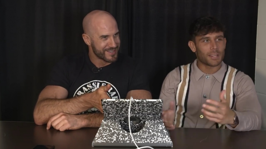 NOAM_DAR_learns_from_MASTER_CESARO__-_Clash_with_Cesaro_mp40632.jpg
