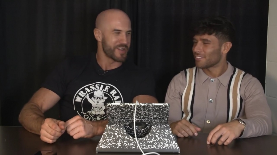 NOAM_DAR_learns_from_MASTER_CESARO__-_Clash_with_Cesaro_mp40652.jpg