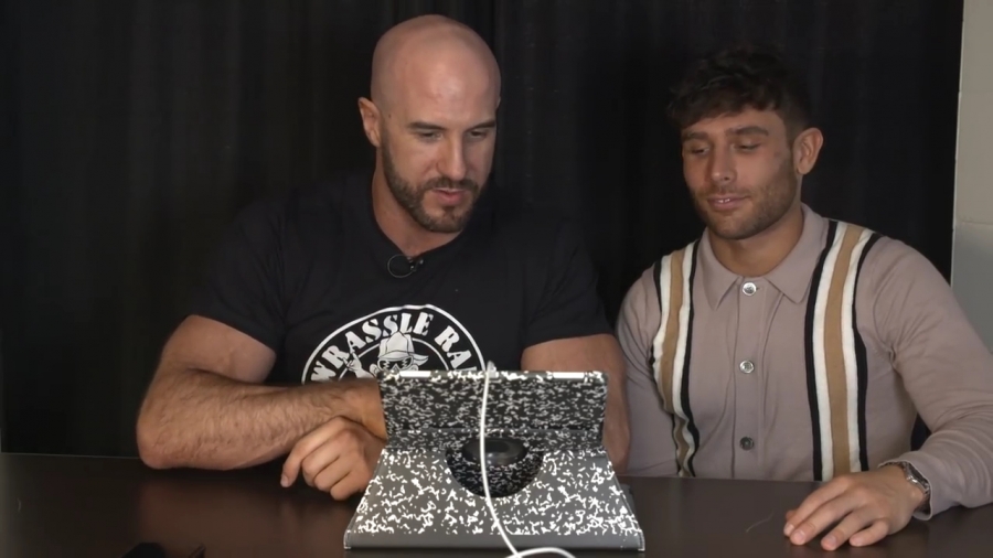 NOAM_DAR_learns_from_MASTER_CESARO__-_Clash_with_Cesaro_mp40662.jpg