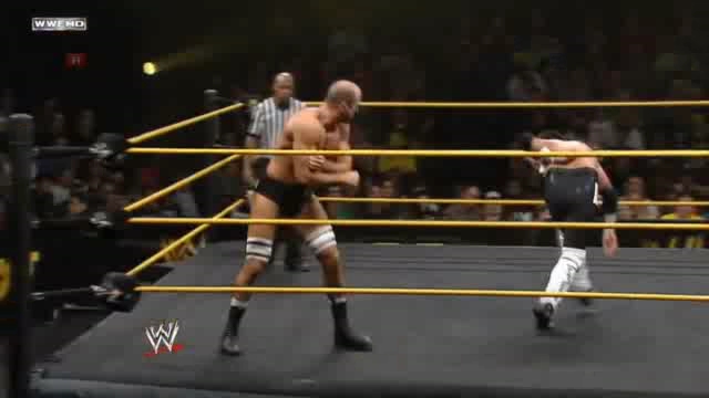 WWE_NXT_2013_05_23_HDTV_XviD-Ebi_avi0541.jpg