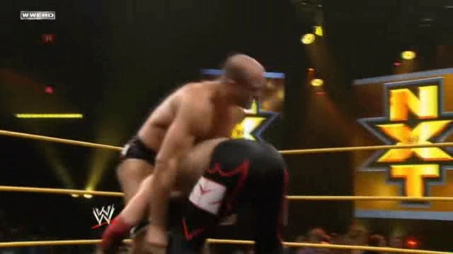 WWE_NXT_2013_05_23_HDTV_XviD-Ebi_avi1070.jpg