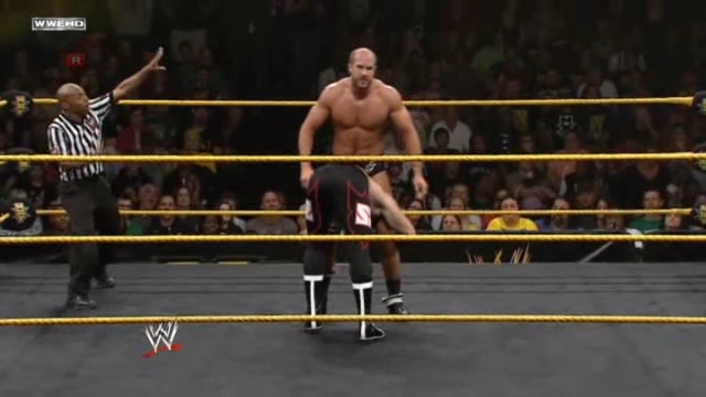 WWE_NXT_2013_05_23_HDTV_XviD-Ebi_avi1071.jpg