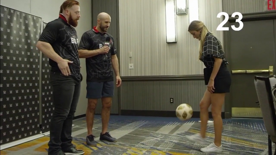 22The_Keep-Ups_Challenge_Caroline_Szwed_vs__The_Bar2122_mp40158.jpg