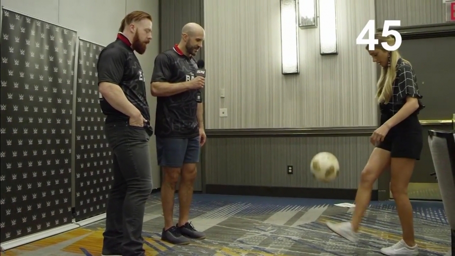 22The_Keep-Ups_Challenge_Caroline_Szwed_vs__The_Bar2122_mp40168.jpg