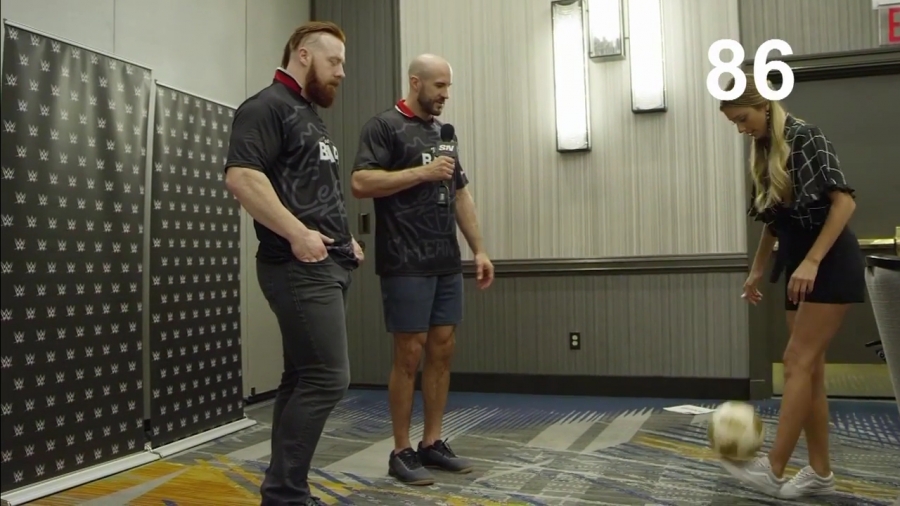 22The_Keep-Ups_Challenge_Caroline_Szwed_vs__The_Bar2122_mp40179.jpg