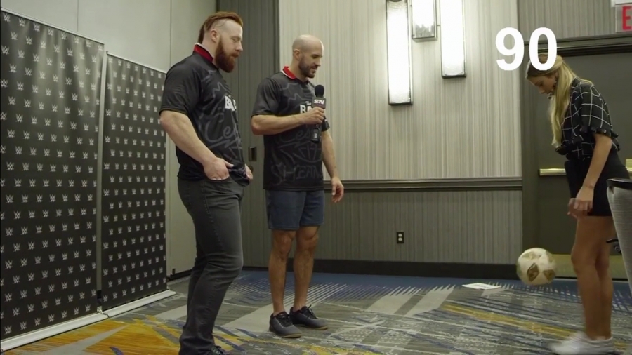 22The_Keep-Ups_Challenge_Caroline_Szwed_vs__The_Bar2122_mp40181.jpg