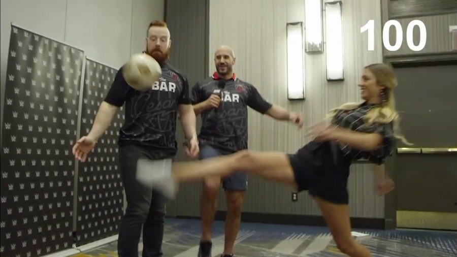 22The_Keep-Ups_Challenge_Caroline_Szwed_vs__The_Bar2122_mp40186.jpg