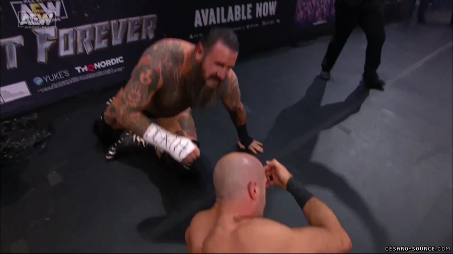 AEW_Collision_2023_12_02_1080p_WEB_h264-HEEL_mp40531.jpg