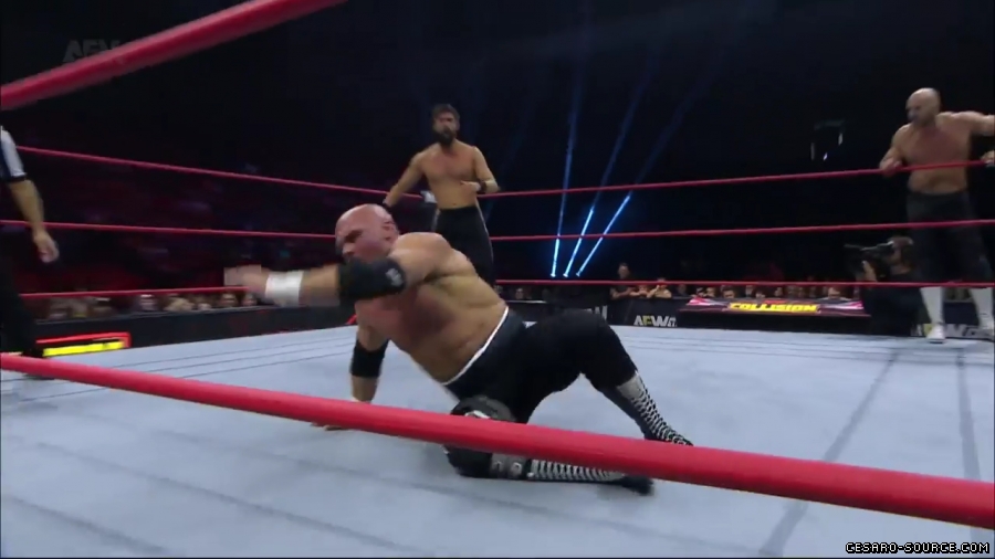 BCC_Collision_mp40443~2.jpg