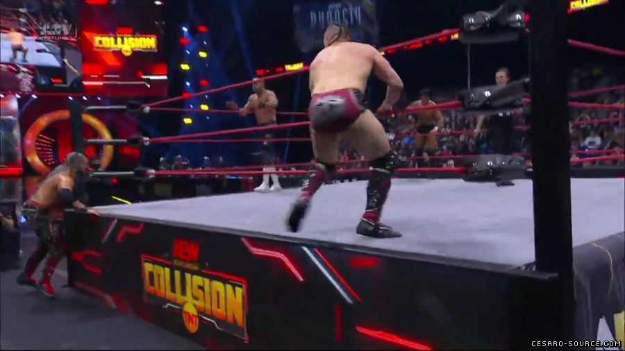 BCC_Collision_mp40532.jpg