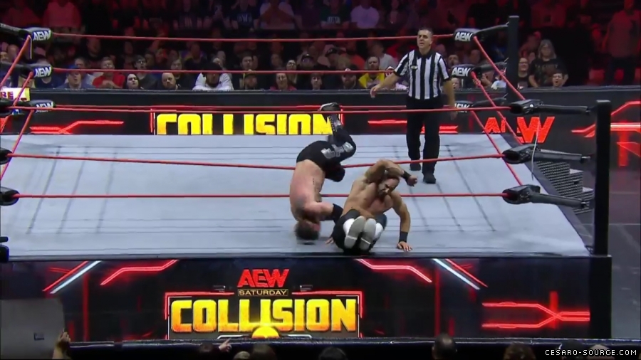 BCC_Collision_mp40622~0.jpg