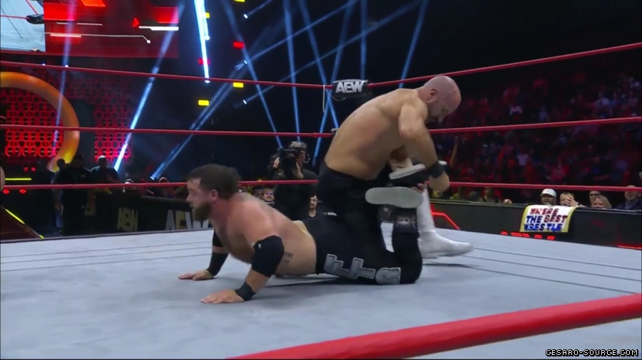 BCC_Collision_mp40649~0.jpg