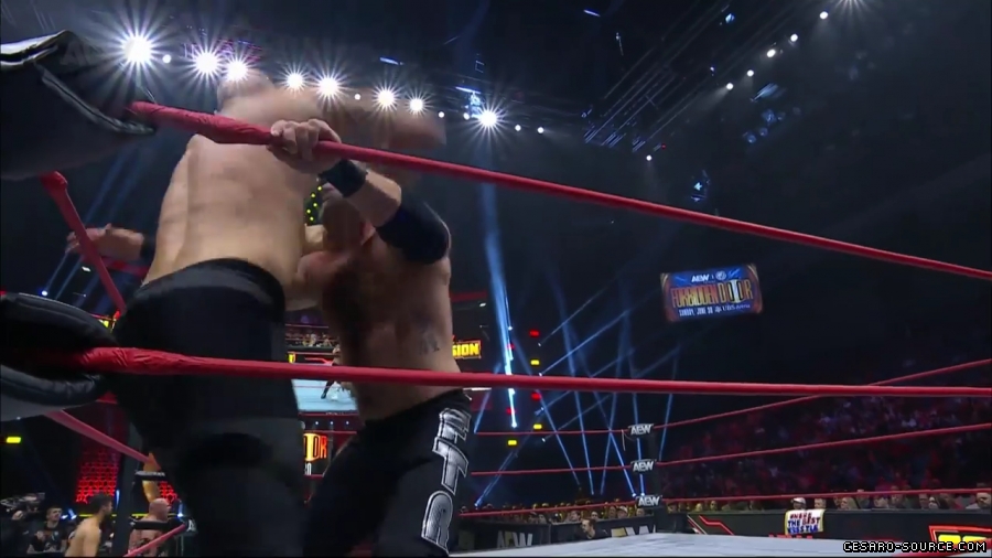 BCC_Collision_mp40717~1.jpg