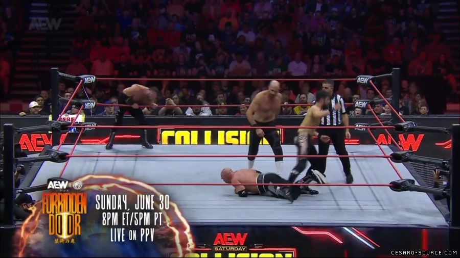 BCC_Collision_mp40810~2.jpg