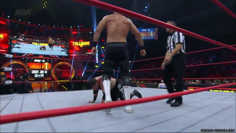 BCC_Collision_mp41127~0.jpg