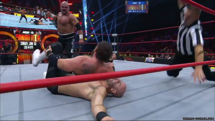 BCC_Collision_mp41155~0.jpg