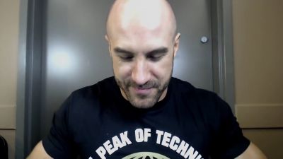 CESARO_dishes_pains___answers_your_CLASH_ROYALE_questions___2_--_UpUpDownDown_P_mp40026.jpg