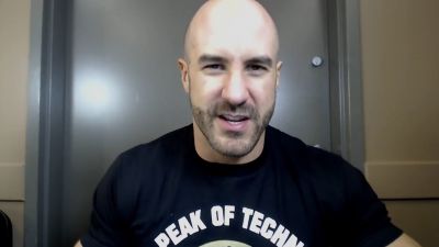 CESARO_dishes_pains___answers_your_CLASH_ROYALE_questions___2_--_UpUpDownDown_P_mp40030.jpg