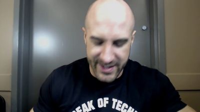 CESARO_dishes_pains___answers_your_CLASH_ROYALE_questions___2_--_UpUpDownDown_P_mp40031.jpg