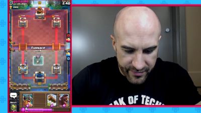 CESARO_dishes_pains___answers_your_CLASH_ROYALE_questions___2_--_UpUpDownDown_P_mp40151.jpg