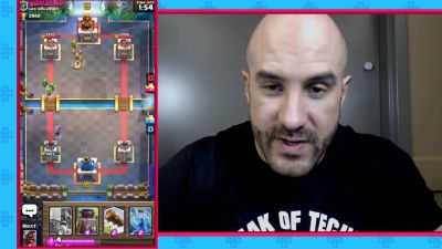 CESARO_dishes_pains___answers_your_CLASH_ROYALE_questions___2_--_UpUpDownDown_P_mp40178.jpg