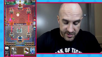 CESARO_dishes_pains___answers_your_CLASH_ROYALE_questions___2_--_UpUpDownDown_P_mp40179.jpg