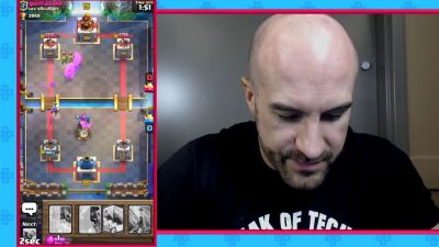 CESARO_dishes_pains___answers_your_CLASH_ROYALE_questions___2_--_UpUpDownDown_P_mp40181.jpg