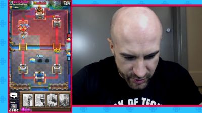 CESARO_dishes_pains___answers_your_CLASH_ROYALE_questions___2_--_UpUpDownDown_P_mp40190~0.jpg