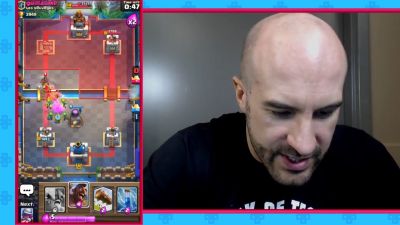 CESARO_dishes_pains___answers_your_CLASH_ROYALE_questions___2_--_UpUpDownDown_P_mp40218.jpg