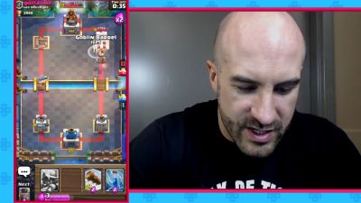 CESARO_dishes_pains___answers_your_CLASH_ROYALE_questions___2_--_UpUpDownDown_P_mp40225.jpg