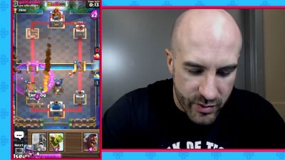 CESARO_dishes_pains___answers_your_CLASH_ROYALE_questions___2_--_UpUpDownDown_P_mp40236.jpg