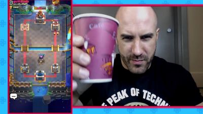 CESARO_dishes_pains___answers_your_CLASH_ROYALE_questions___2_--_UpUpDownDown_P_mp40247.jpg