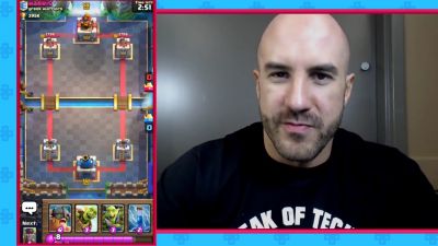 CESARO_dishes_pains___answers_your_CLASH_ROYALE_questions___2_--_UpUpDownDown_P_mp40286.jpg
