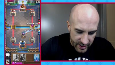 CESARO_dishes_pains___answers_your_CLASH_ROYALE_questions___2_--_UpUpDownDown_P_mp40298.jpg