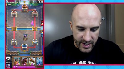 CESARO_dishes_pains___answers_your_CLASH_ROYALE_questions___2_--_UpUpDownDown_P_mp40308.jpg
