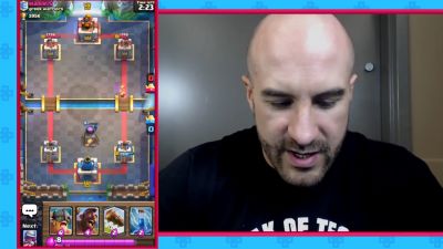 CESARO_dishes_pains___answers_your_CLASH_ROYALE_questions___2_--_UpUpDownDown_P_mp40309.jpg