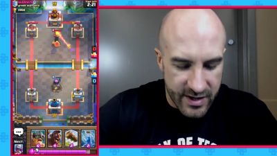 CESARO_dishes_pains___answers_your_CLASH_ROYALE_questions___2_--_UpUpDownDown_P_mp40311.jpg