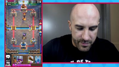 CESARO_dishes_pains___answers_your_CLASH_ROYALE_questions___2_--_UpUpDownDown_P_mp40314.jpg
